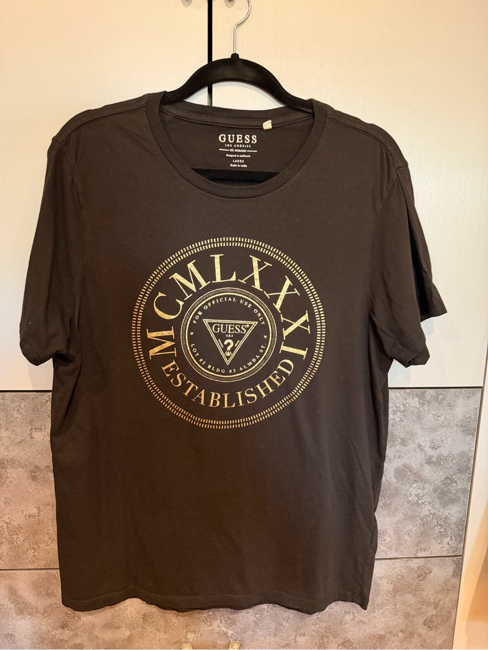 Guess t-shirt